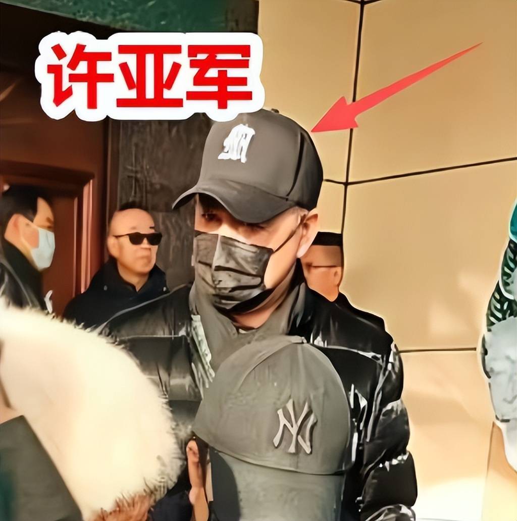 何晴葬礼现场曝光！不到24小时，许亚军一个举动实现口碑暴涨