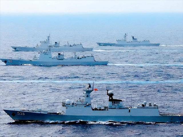 我国海军目前真正的主力，并不是尖端的055大驱！俄媒表示羡慕