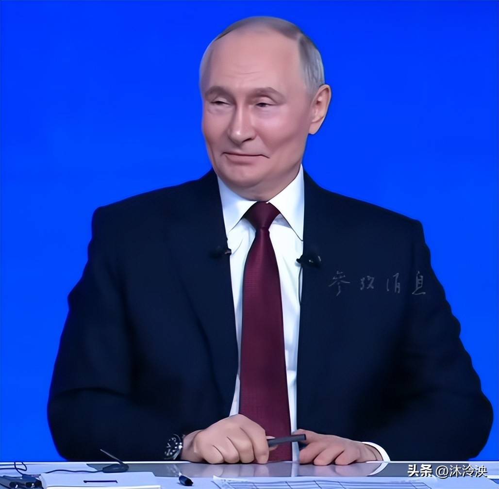 英雄难过美人关？普京承认新恋情，镜头前的一个举动更引全球热议