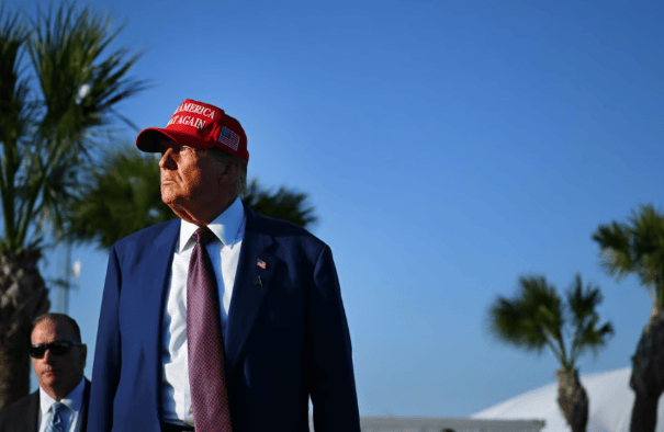 白宫签字下令，中国强硬要求特朗普收回成命，对美国的口气极为严厉