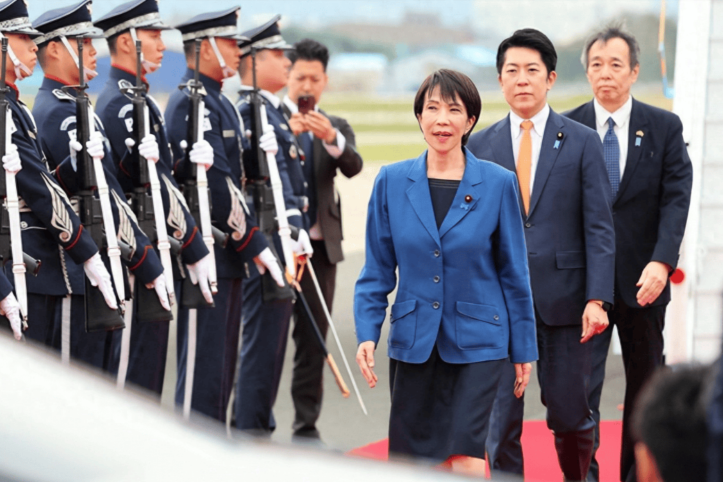 日本还没等到中方明确答复，高市早苗先收到的，是解放军的反制行动！