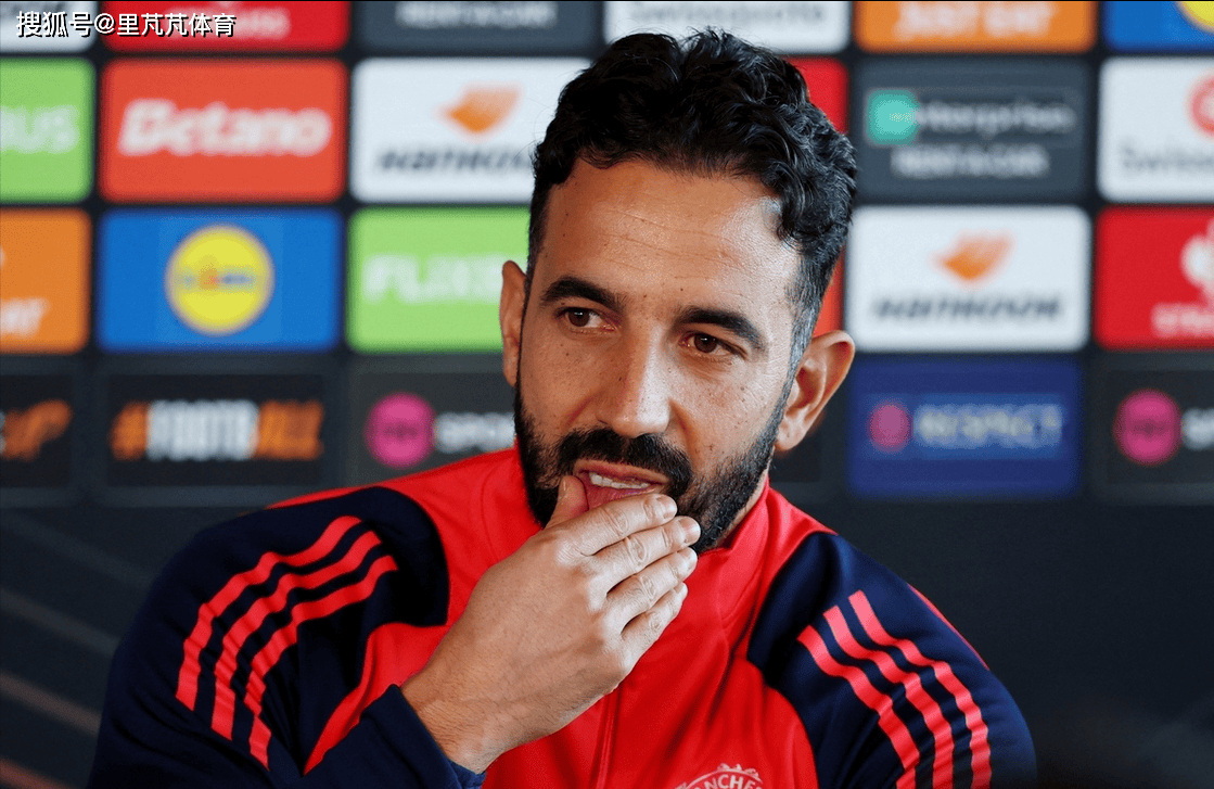 原创             交易在即曼联11号告别红魔：阿莫林不给机会，又是一笔失败买卖