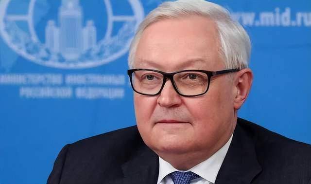 爱将在眼皮子下被炸死，普京做了个决断，把对北约的保证写进宪法