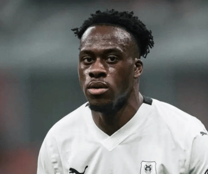 米兰体米兰体育- 育官方网站 世界杯官方指定投注平台育报道：法兰克福商谈引进诺丁汉森林前锋卡利穆恩多