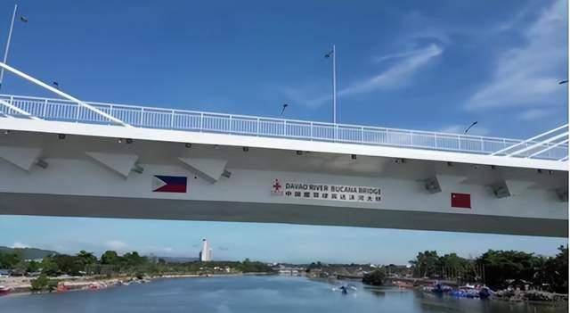 盼了三天三夜，菲律宾渔民第一个等来的，是中国人民解放军