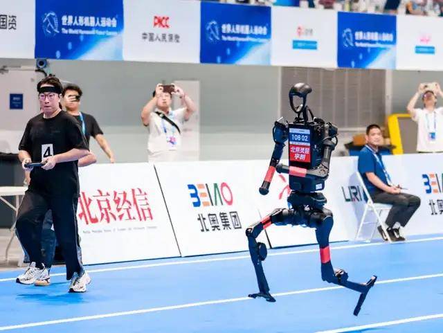 京沪大对决,把机器人杀到了3000块