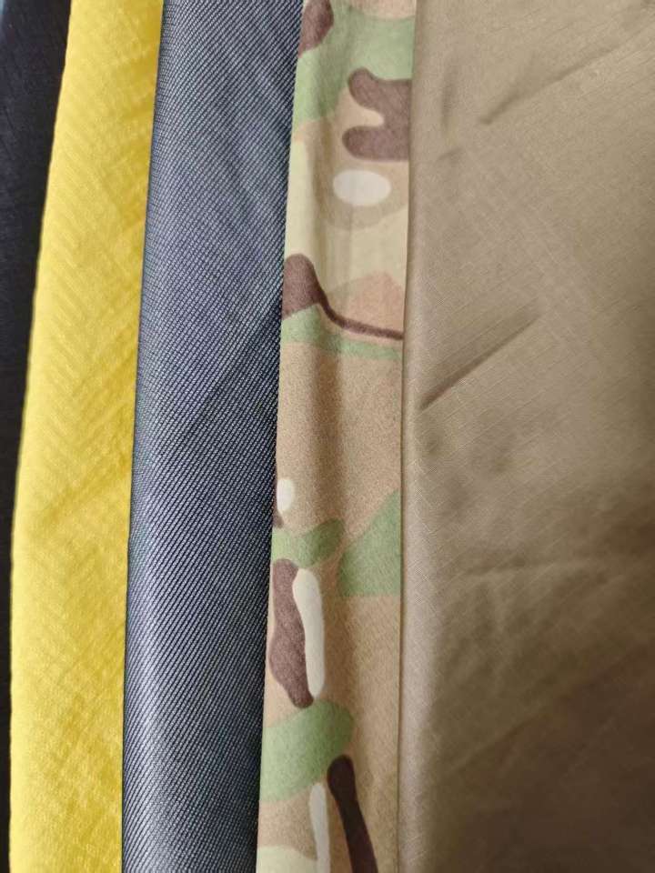 企业推荐：深耕专业与创新的苏州彩蚕丝绸科技澳门新葡京网站2025年口碑好的牛津布供应(图1)