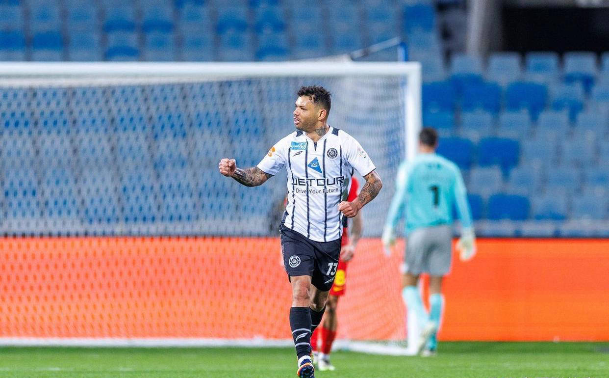 米兰体育- 米兰体育官方网站 世界杯官方指定投注平台沙特联赛最新积分战报：AC旧将双响利雅得新月连胜八场仅差榜首2分