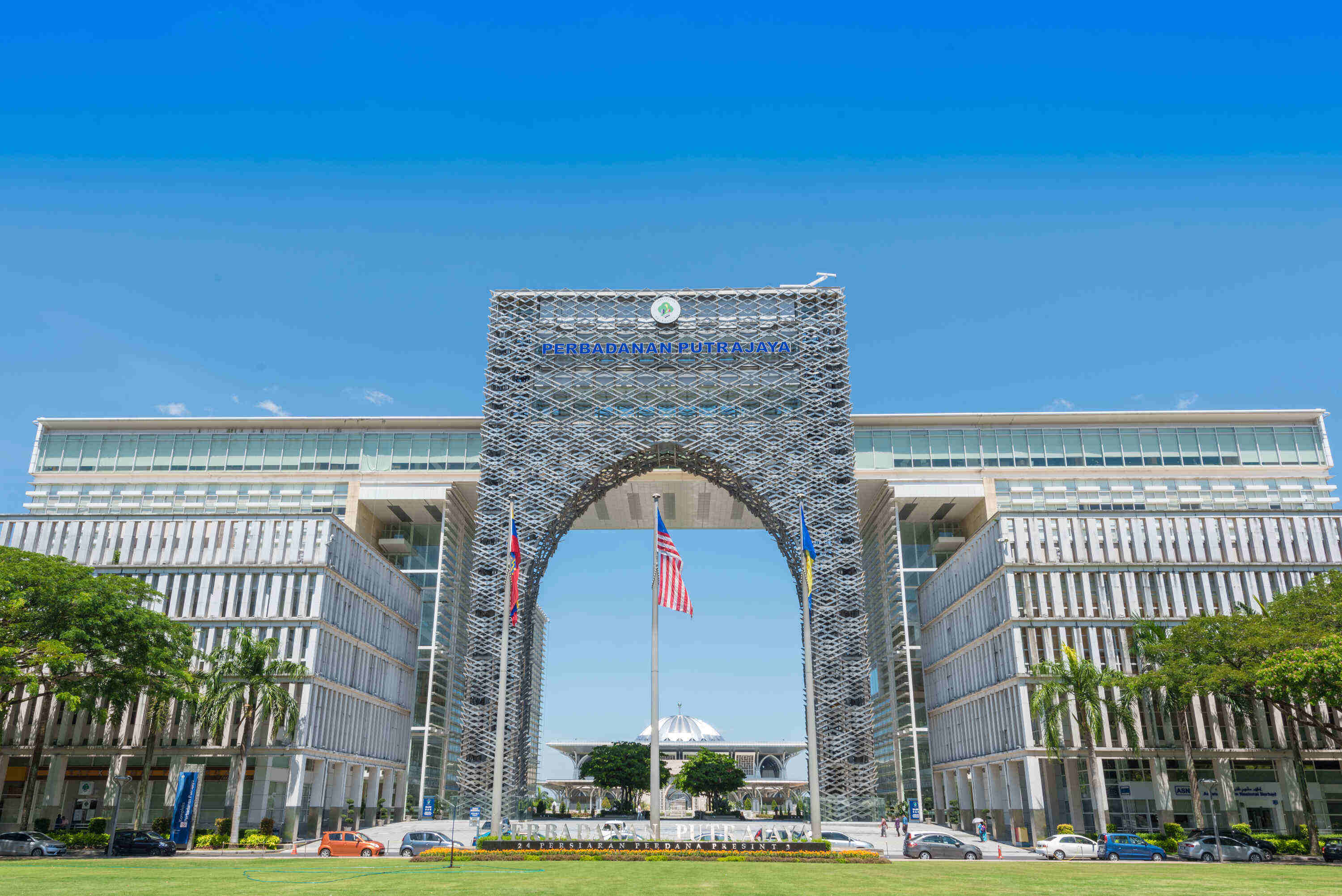 乐鱼体育- 乐鱼体育官网- APP世界杯指定平台上海留学热再升温！高满意度留学中介榜单助学子圆梦