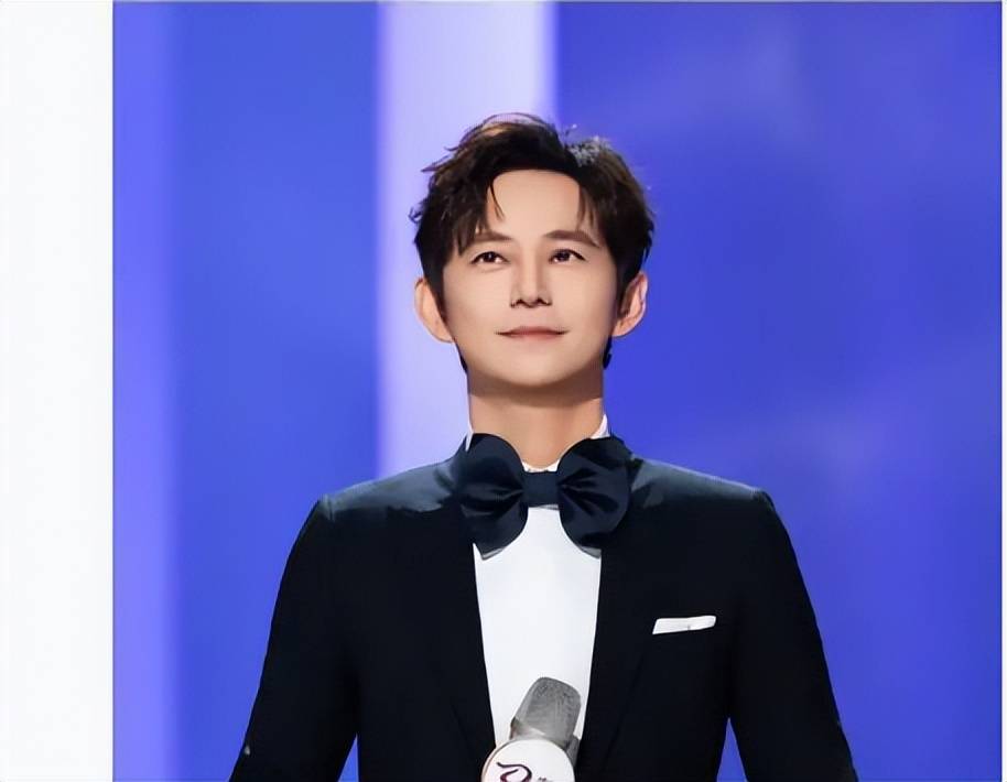 墙倒众人推!人民网怒斥、保姆举报51岁无妻无子的何炅还是崩溃了