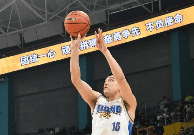 CBA盘口与数据深度__今日CBA盘口分析·大小分策略·球队档案联赛：北京男篮3分再负浙江广厦其实早就被看穿了！