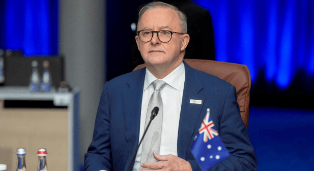 美邀日本在北京开会,不到24小时,俄军就宣布动手,高市早苗噩梦开始了