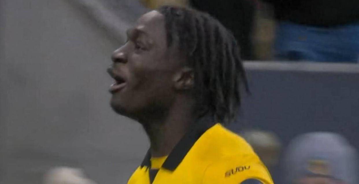 英格兰足球超级联赛大爆发3-0强势横扫首胜仍居垫底