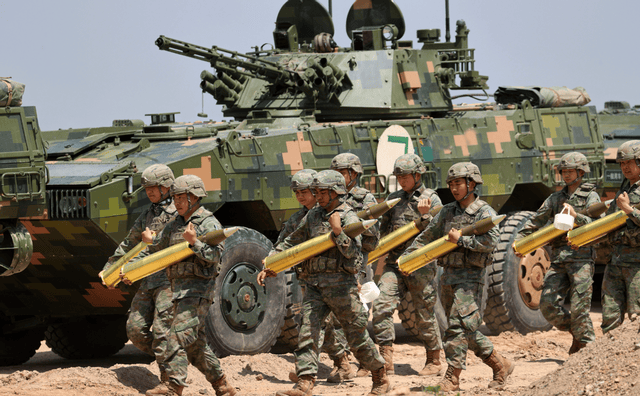 还没到年底就哭穷？新年全军开训，“五对轮”为何仍是主战装备