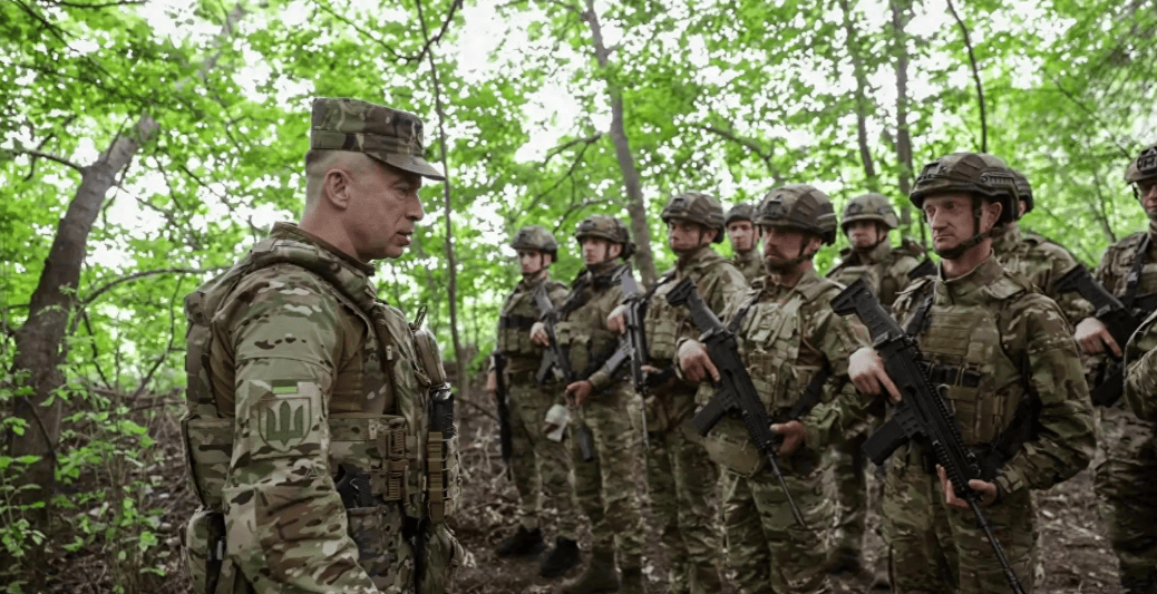 乌克兰南部大溃败，西尔斯基卖了乌军，指挥官怒斥没人没装备怎么打？