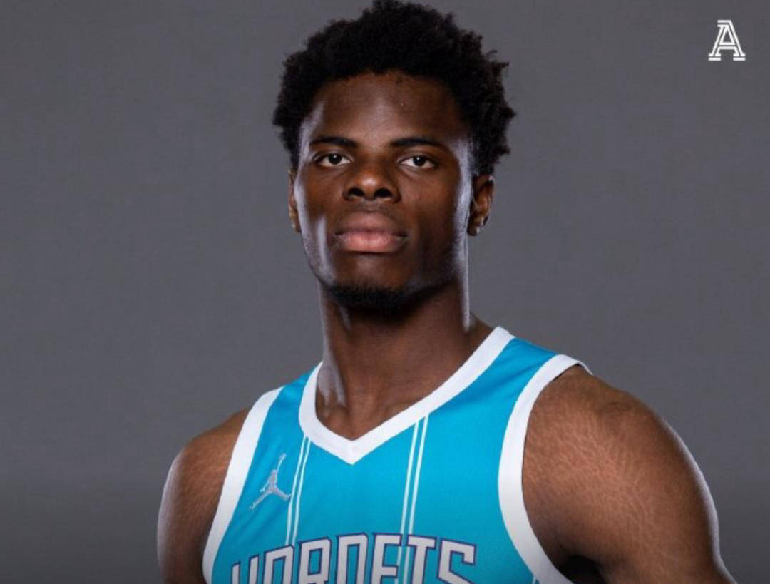 历史第一人震撼登场！31号秀弃NBA转战NCAA为何如此“逆天”？CBA盘口与数据深度__今日C盘口分析·大小分策略·球队档案