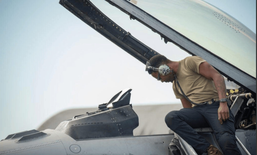 与印度程序员有关？台军F-16坠机，或被美国给坑了，这次损失很惨