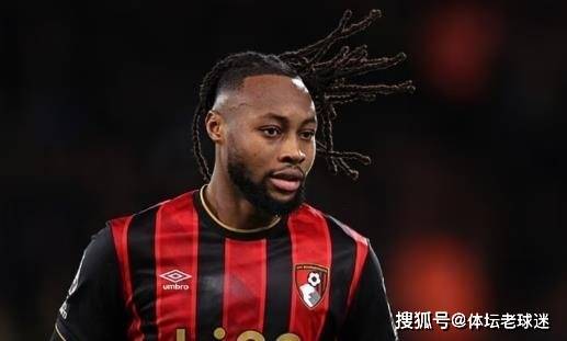 原创 6500万镑终圆梦!塞门约身穿42号致敬自己,此前遭遇热刺枪手嫌弃