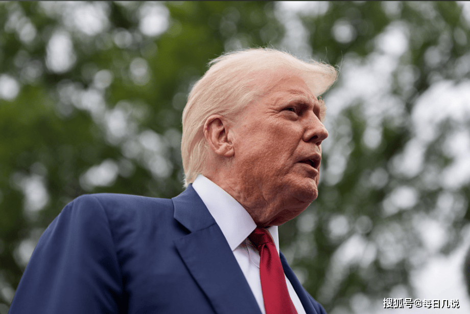 特朗普再出狠招，这次竟想“锁死”谁的命脉？