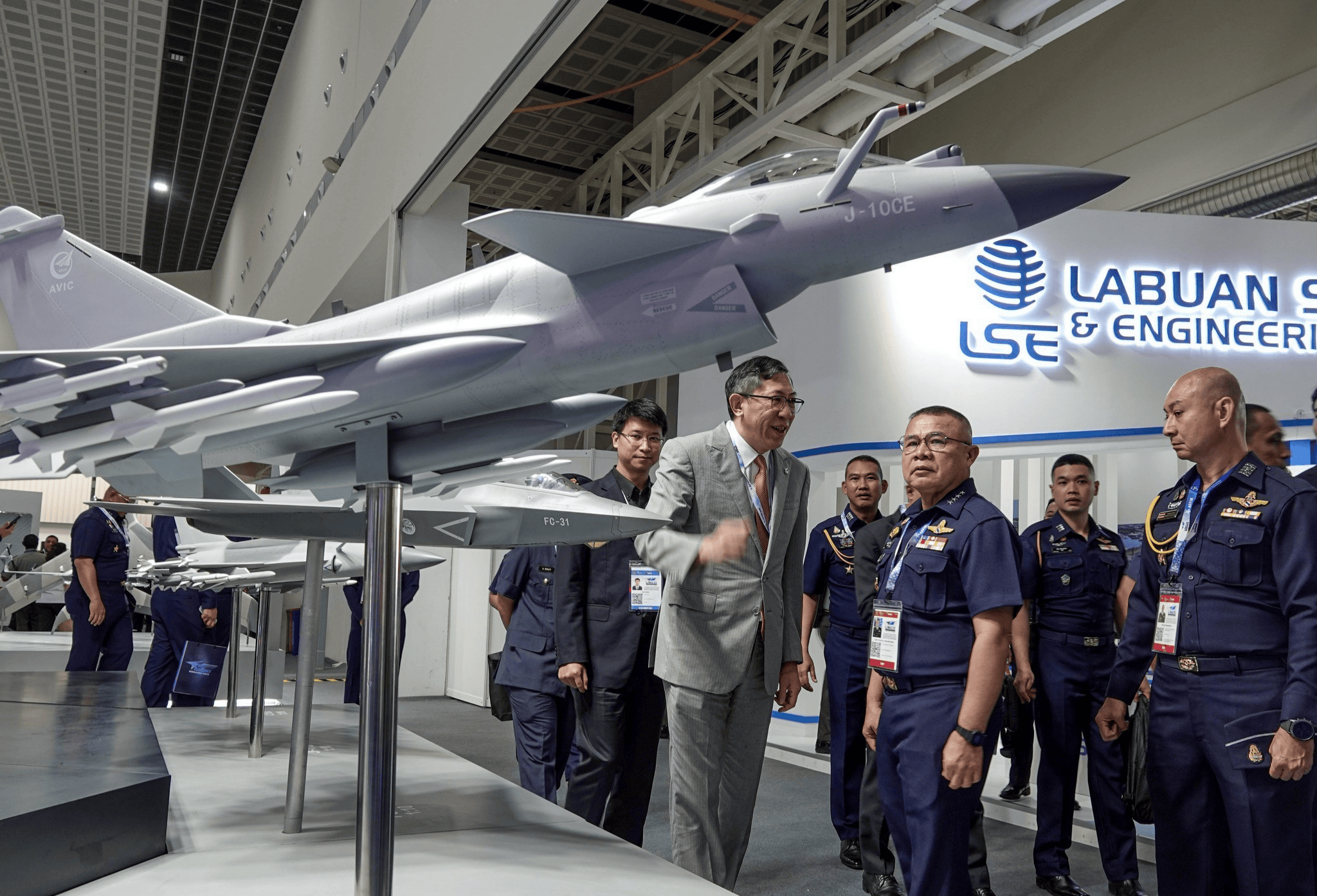 成飞官宣实战战果!歼 10CE 击落多架战机,背后在释放怎样的信号?