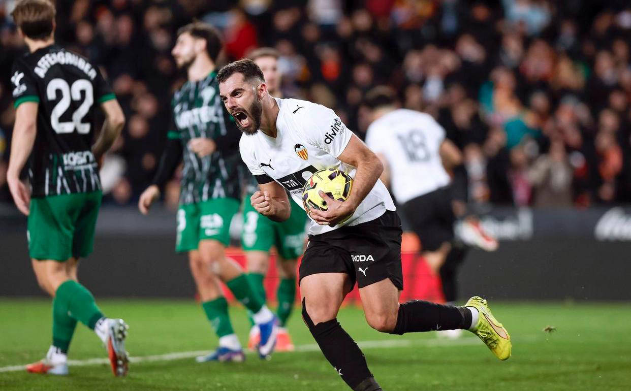 西甲联赛免费高清直播＋实时赛程积分榜＋竞彩预测全覆盖（2025赛季）西甲第19轮战罢：瓦伦西亚1-1比利亚雷亚尔3-1最新积分榜全面解读