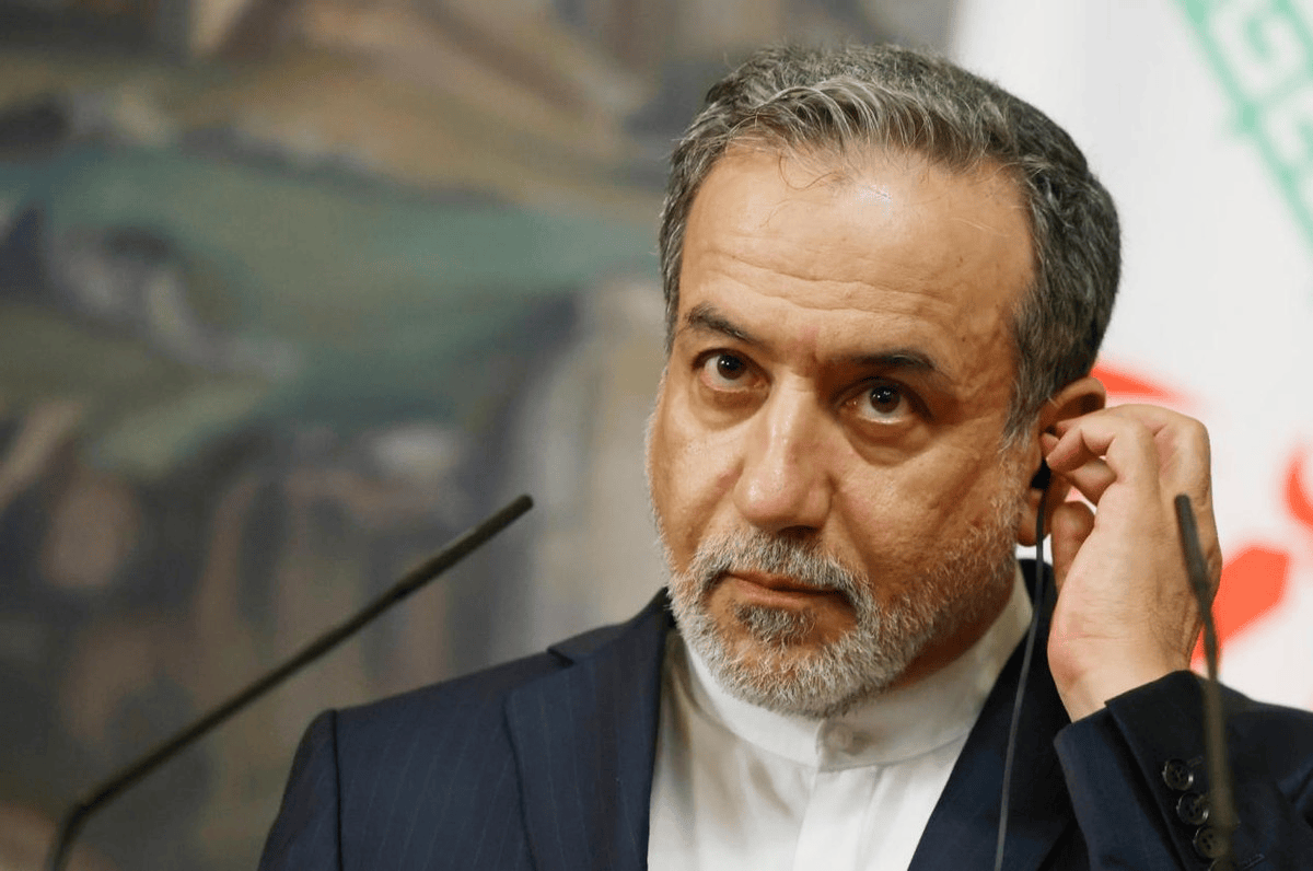 伊朗致电中国求援后，特朗普最后一刻喊停，美国不打伊朗了？