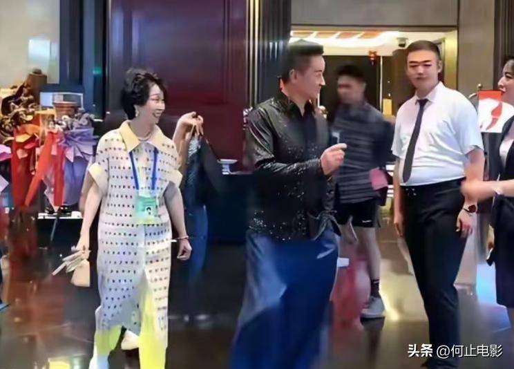 官媒点名，暴露68岁阎维文的真实处境，原来李双江一个字都没说错