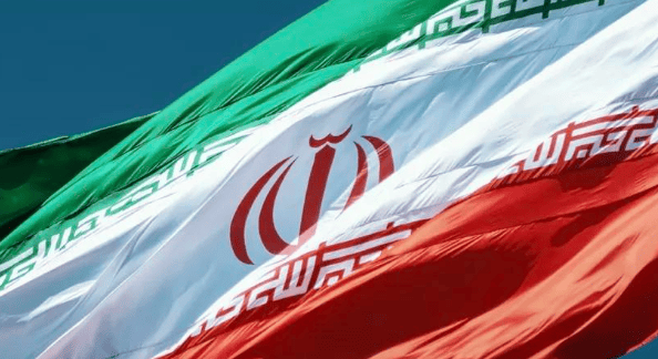 伊朗等来救兵！美撤侨令刚发，中俄联手破局，普京给美国下最后通牒