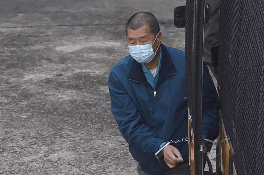 24小时内，中美两度爆发争端，解放军强硬反制美舰，我战区部队严阵以待