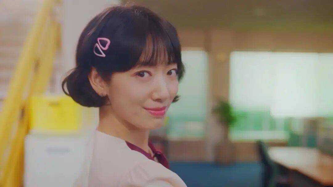 35岁朴信惠撞脸马伊琍贾静雯！网友感叹国民初恋老了好多