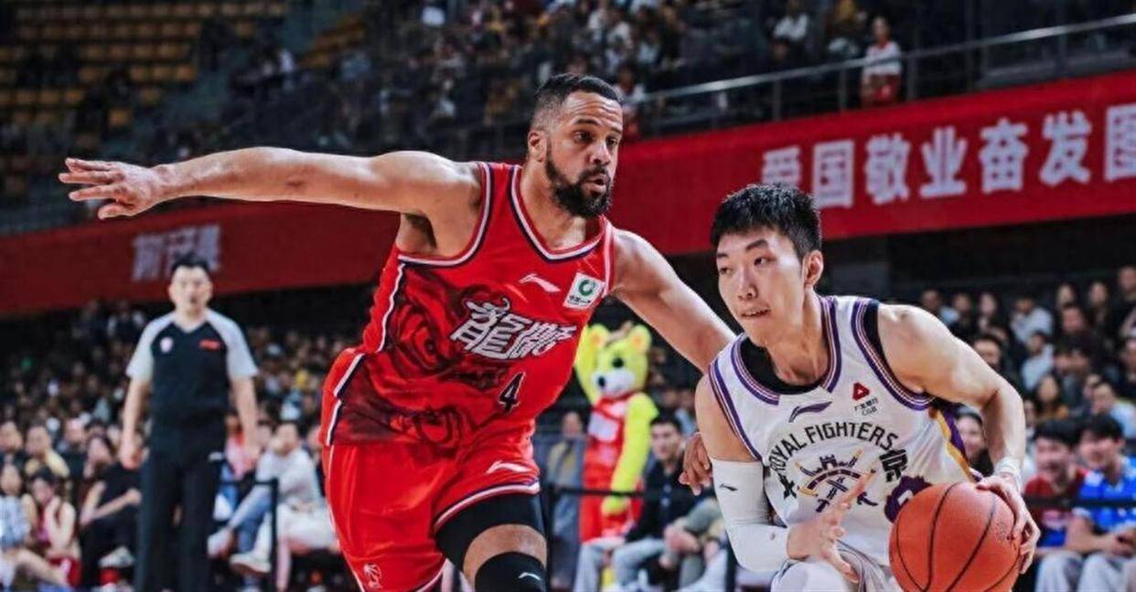NBA职业联赛中文官网__实时赛程比分+球队资讯能赢联盟顶尖也能输联赛垫底CBA第一奇葩大队！绝杀广东后遭29分溃败张庆鹏赛后怒斥