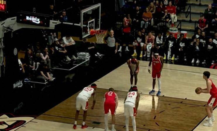 杨瀚欧洲篮球联赛中文网__赛程比分+球队资讯+盘口分析森掩护顺下爆发力十足！造成杀伤接球起飞要扣罚球命中