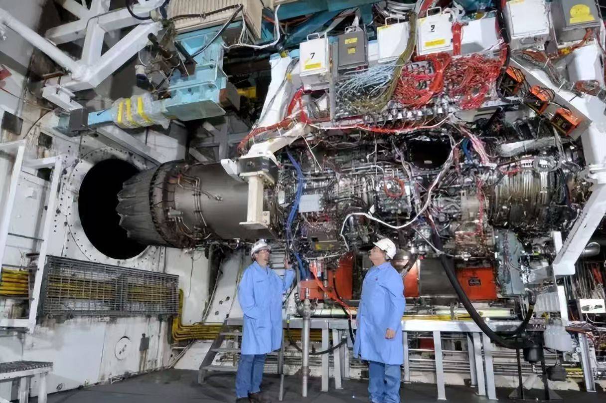 中国发动机已反超美国？更大噩耗接踵而至，美军直呼：中方不按常规出牌