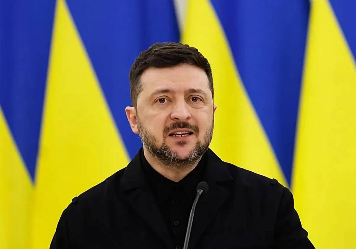 泽连斯基对乌军下达一道特殊命令，要求每个月至少杀死5万俄军，为获援助不择手段！