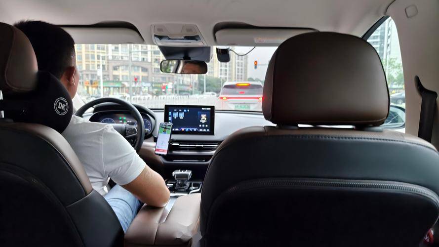 智能驾驶辅助全高端新能源轿车选购指南(图1)