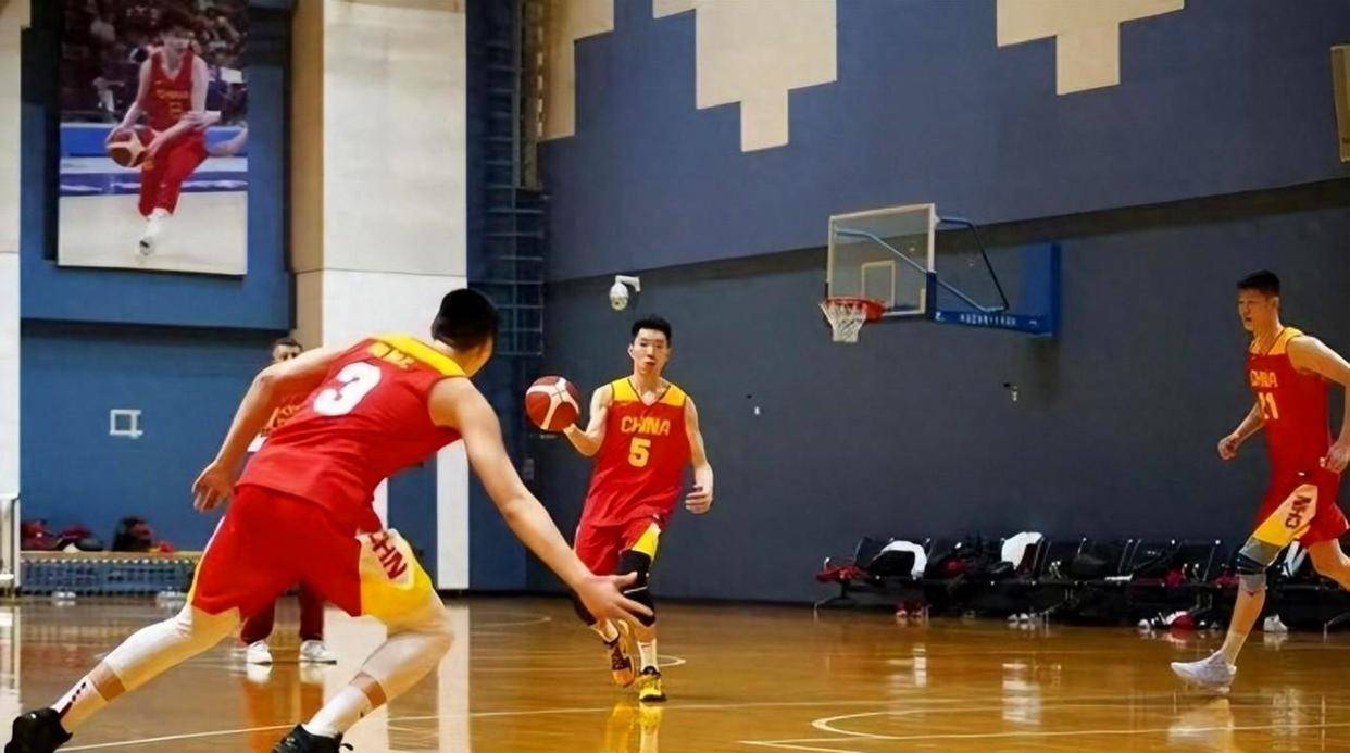 NBA职业联赛中文官网__实时赛程比分+球队资讯这次集训周琦入选NCAA王俊杰和热门