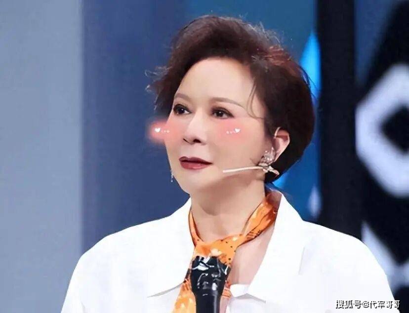 64岁蔡明近况曝光！时隔7年回归春晚舞台，大龄儿子的婚事让她愁白头