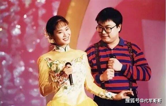 59岁于文华近况曝光！离婚后带女儿嫁给粉丝，如今尽情享受田园生活