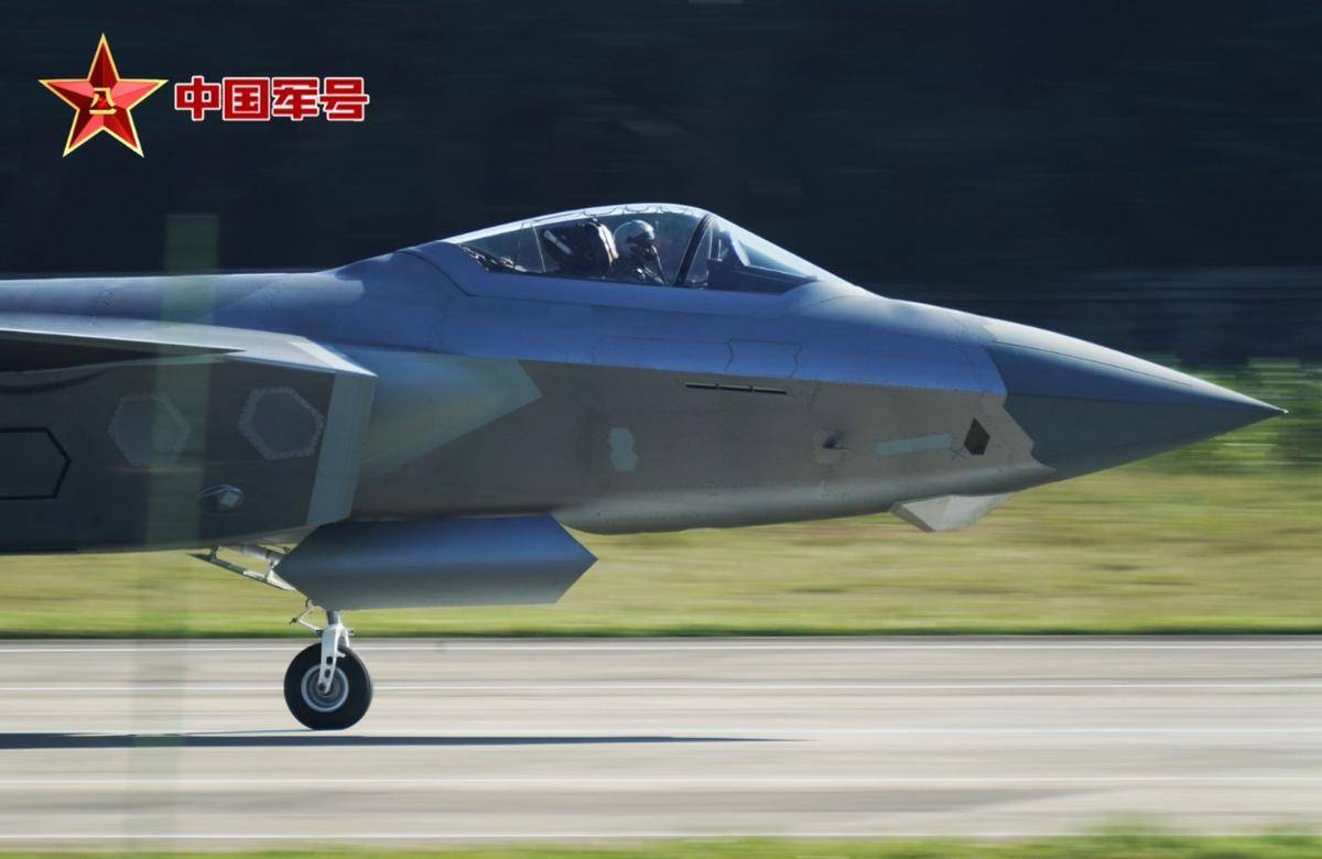 歼20外贸大门紧闭，美媒热议唯一解锁条件：6代服役才可开卖