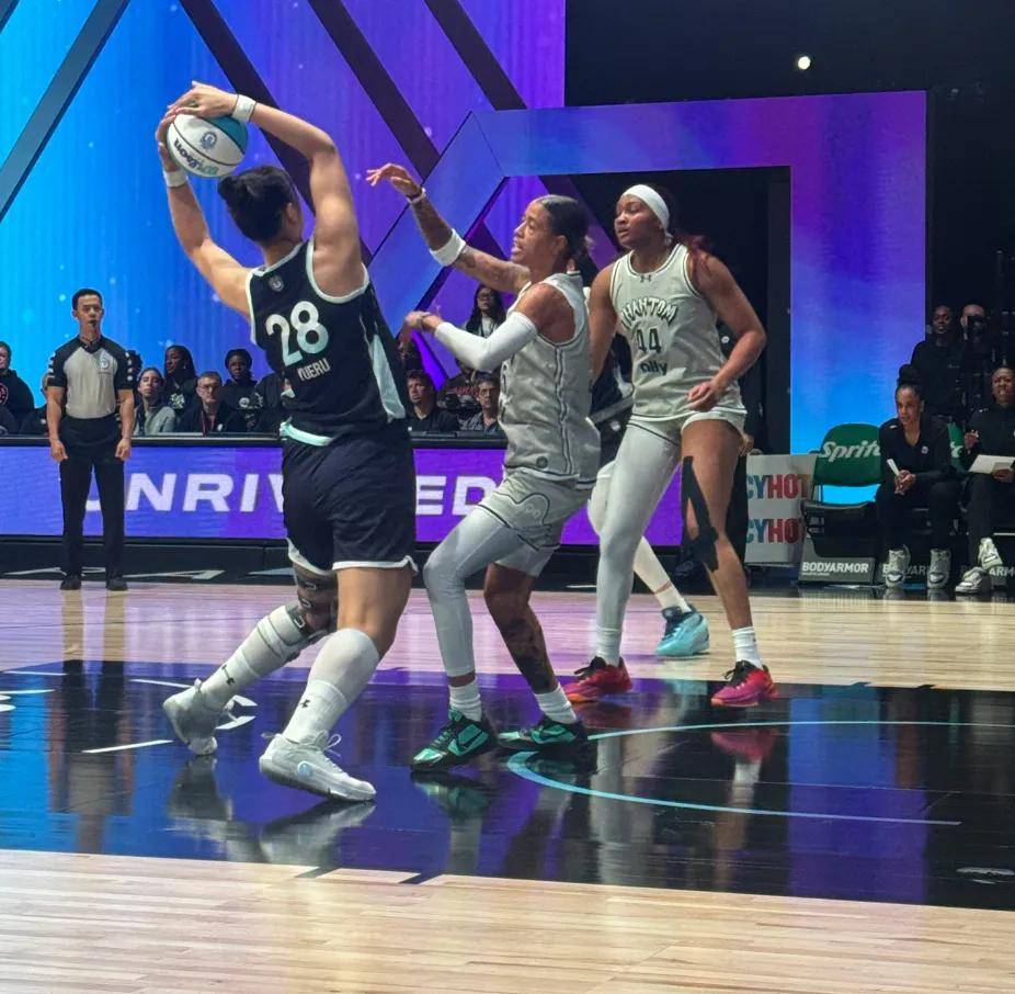 英超联赛免费高清直播+实时赛程+积分预测