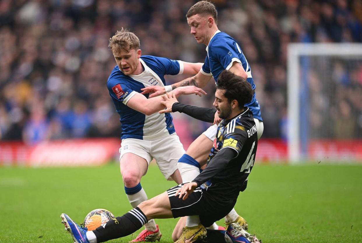 足总杯激战精彩纷英格兰足球超级联赛呈：利