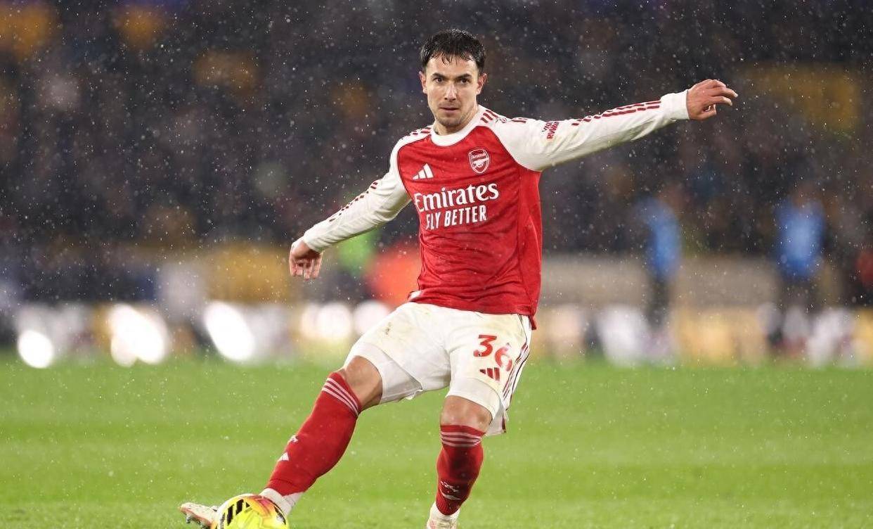 随着阿森纳爆大冷门2-2倒数第1英超积分榜更新出炉：领头羊领先优势缩水英格兰足球超级联赛