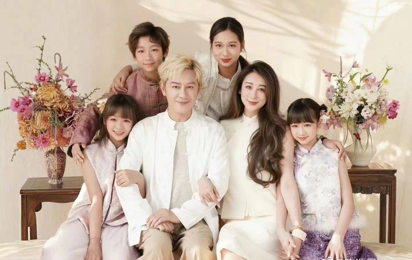 陈浩民蒋丽莎夫妇终于落地香港，平安归来，曾做了最坏的打算