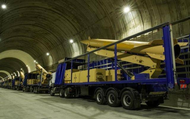 伊朗要开始动真格了？伊斯兰革命卫队放话：“弹头不够一吨重的导弹不发”！