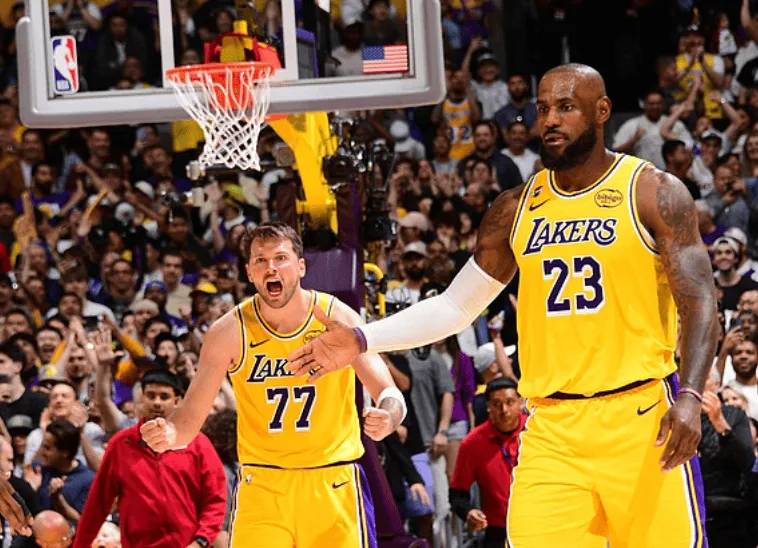 独家爆料！东契奇史诗赛季骤停湖人内部裂痕终浮出水面！