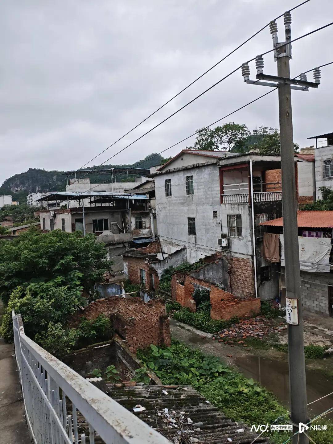 300年来最强地震，柳州70岁奶奶：掏空积蓄盖的房已不能再住