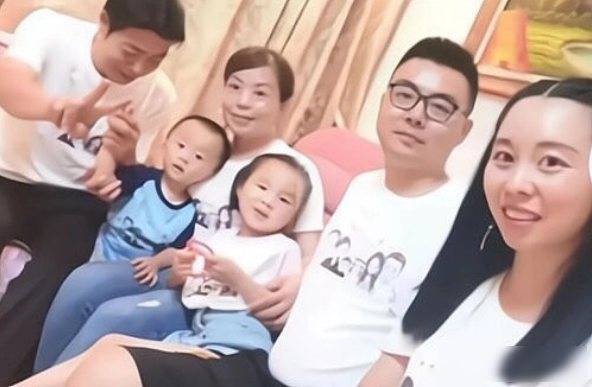果儿要开维权会许敏被当靶子一场自导自演的对峙