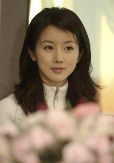 古装第一美女孙菲菲被暴打毁掉星路11年丧偶式婚姻压出满月脸