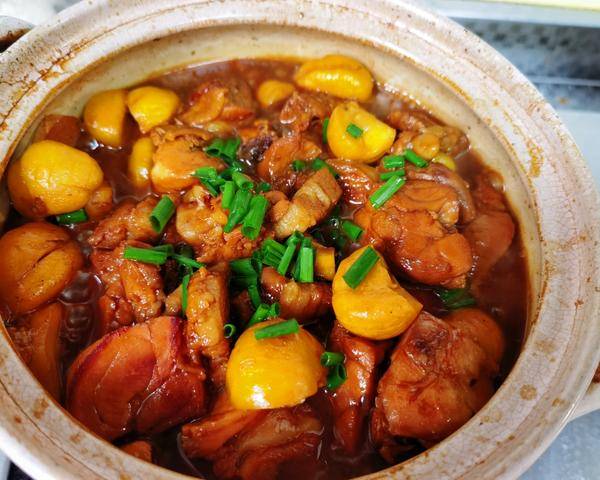 秋日暖味，一锅鲜香板栗烧鸡