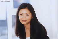 54岁曾子墨近况曝光！嫁小2岁金融大佬黎辉，连生两子被宠成公主